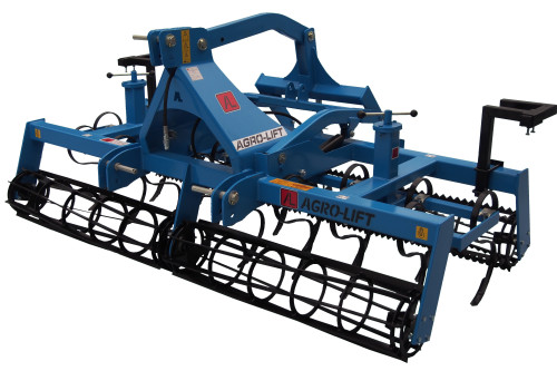 Agregat uprawowo-siewny z przednim wałem