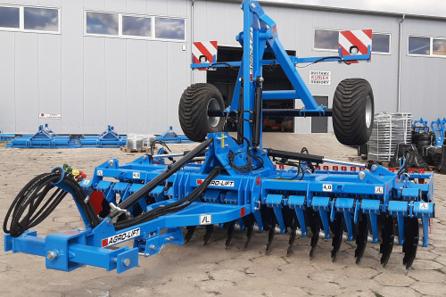 Brona talerzowa hydraulicznie składana półzawieszana