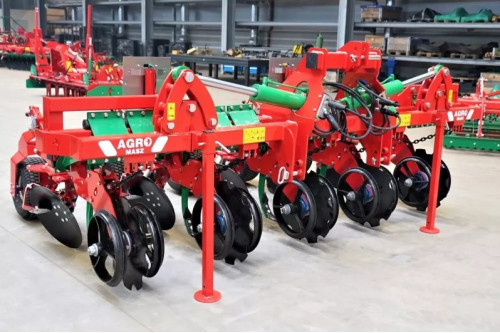 Agregat do uprawy międzyrzędziowej 