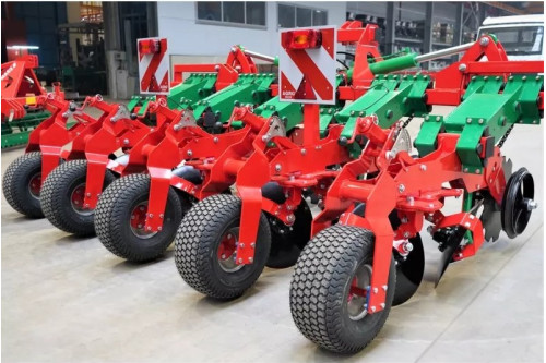 Agregat do uprawy międzyrzędziowej 