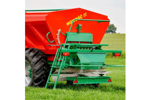 Rozsiewacz wapna i nawozów