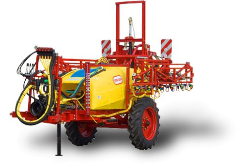 Opryskiwacz polowy przyczepiany