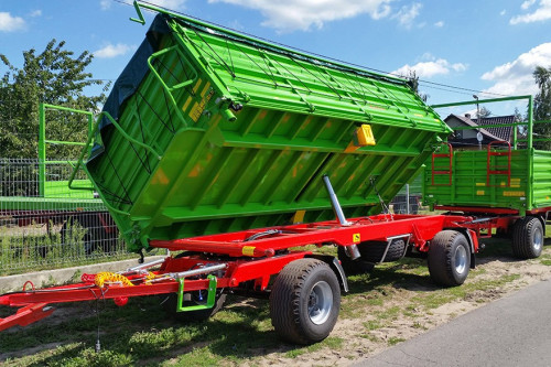 Przyczepa sadownicza dwuosiowa