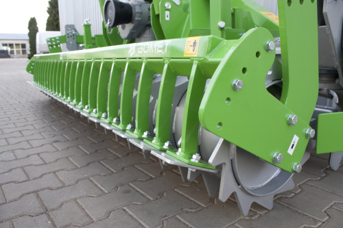 Brona wirnikowa BOMET